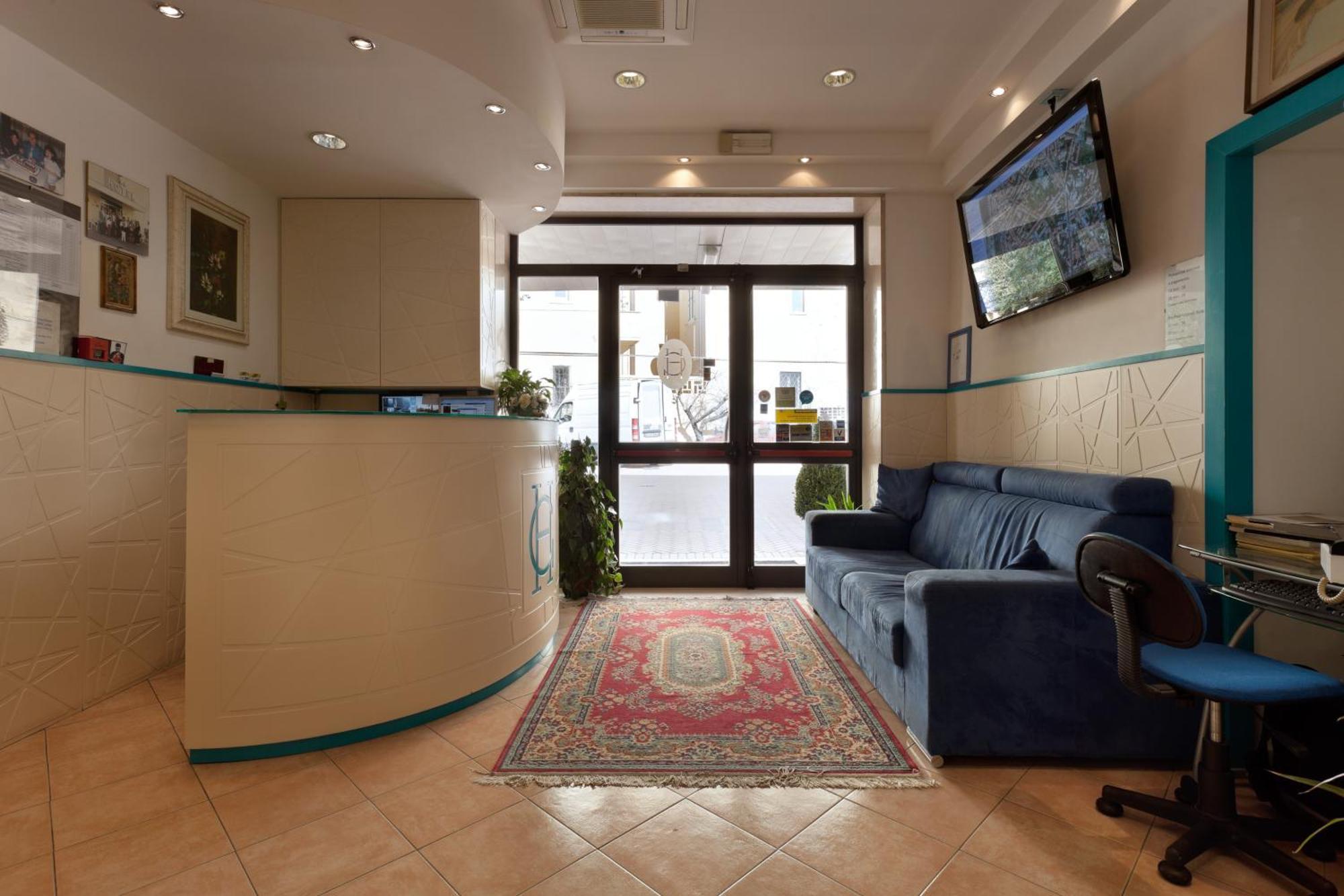 Parking Hotel Giardino Livorno Exterior photo